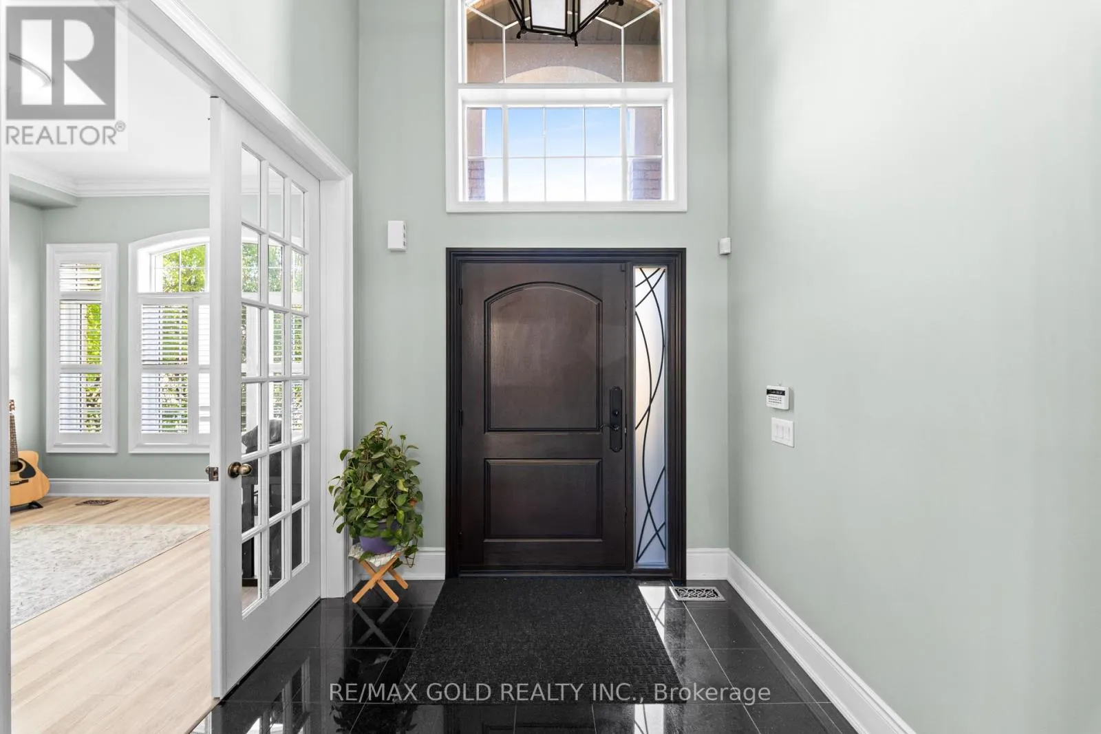 6 PASADENA AVENUE