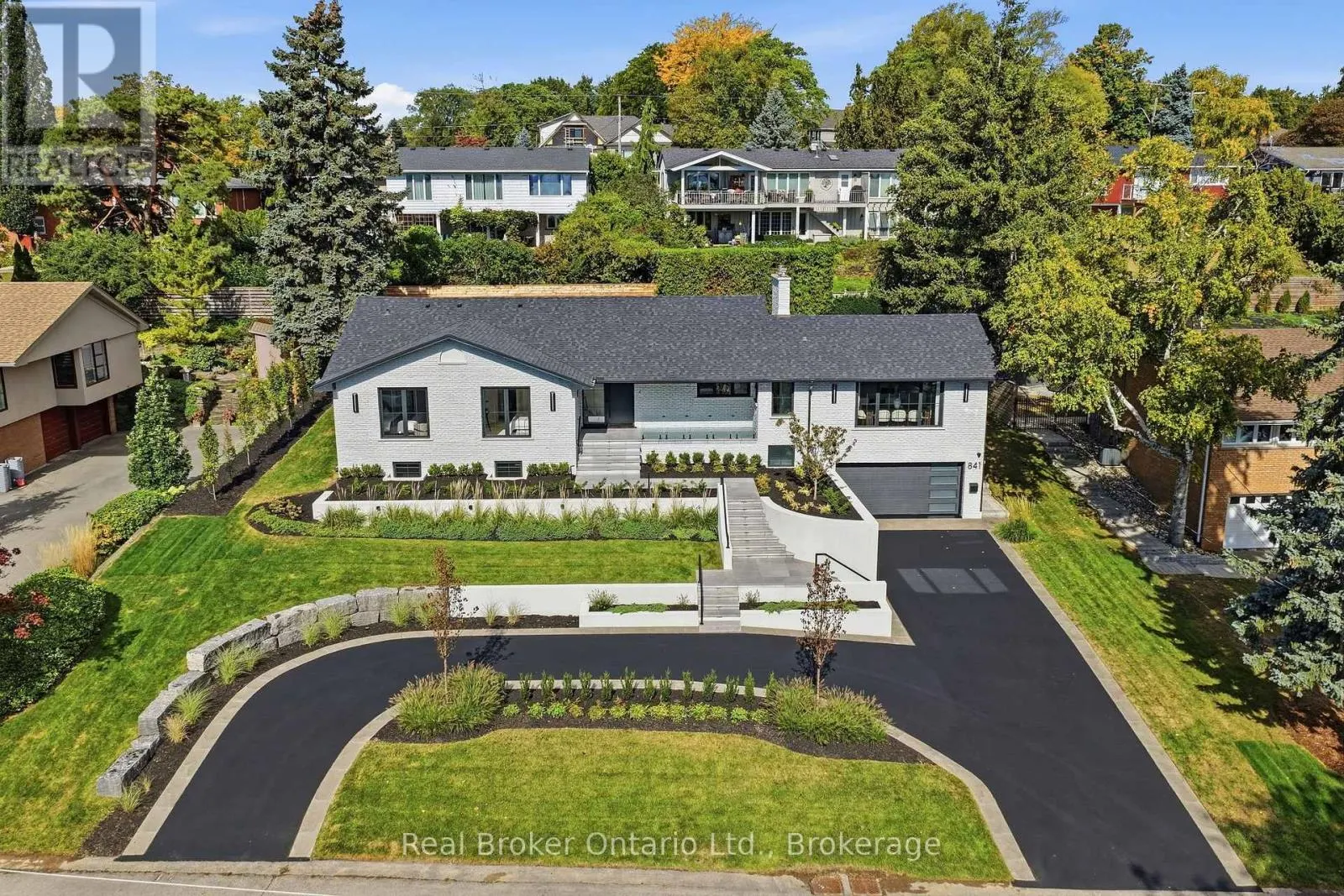 841 DANFORTH PLACE