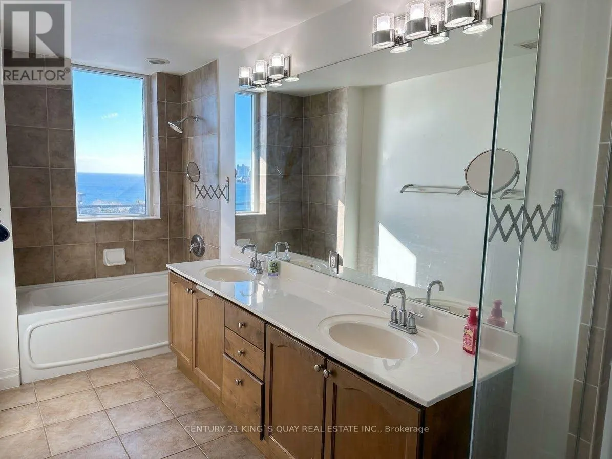 2106 - 2121 LAKE SHORE BOULEVARD W