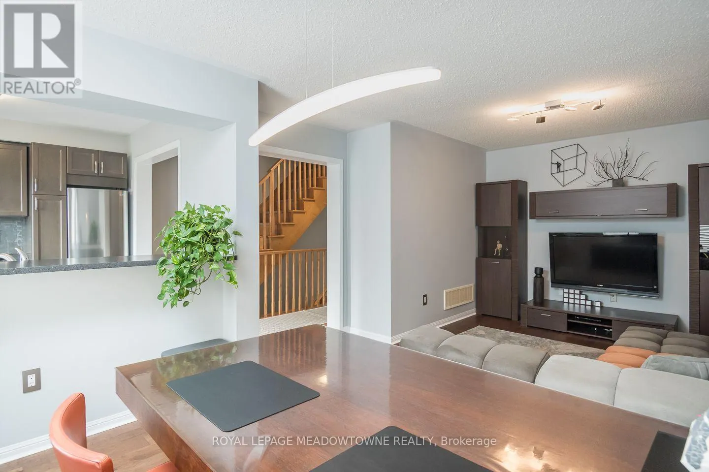 219 SEPTIMUS HEIGHTS
