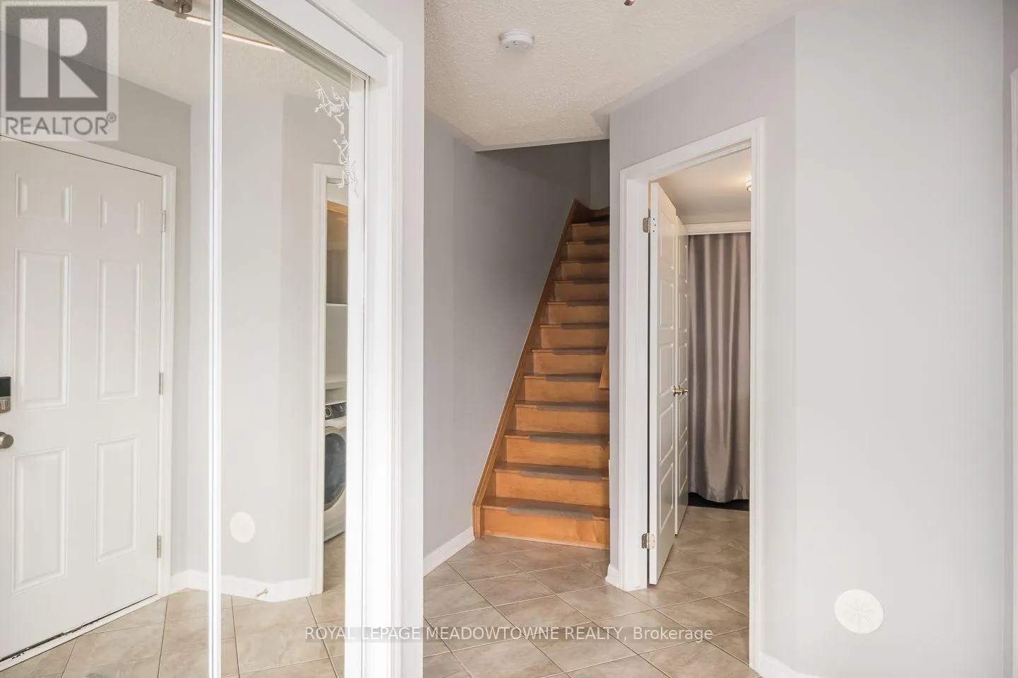 219 SEPTIMUS HEIGHTS
