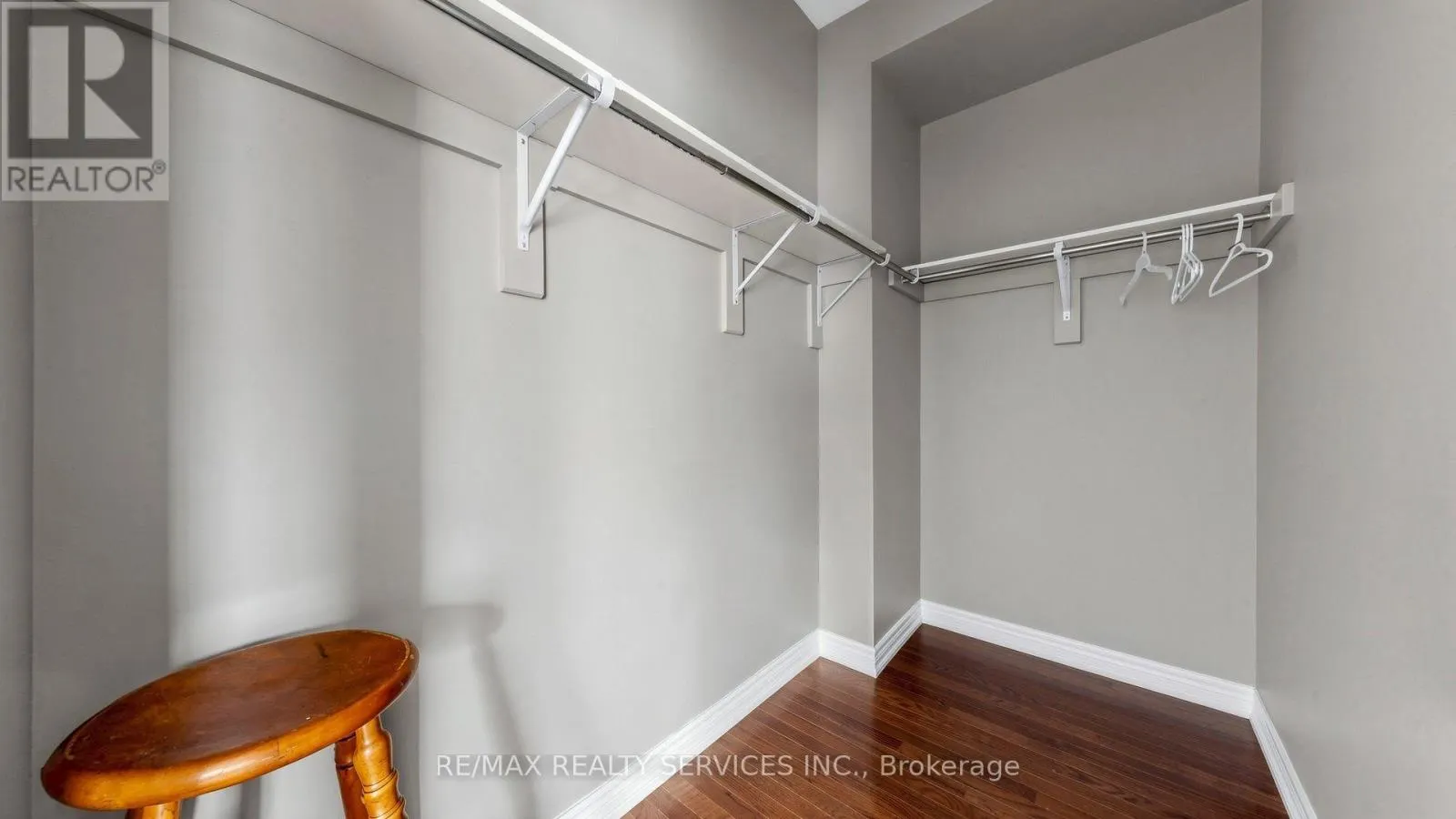 4 - 35 LOBELIA STREET