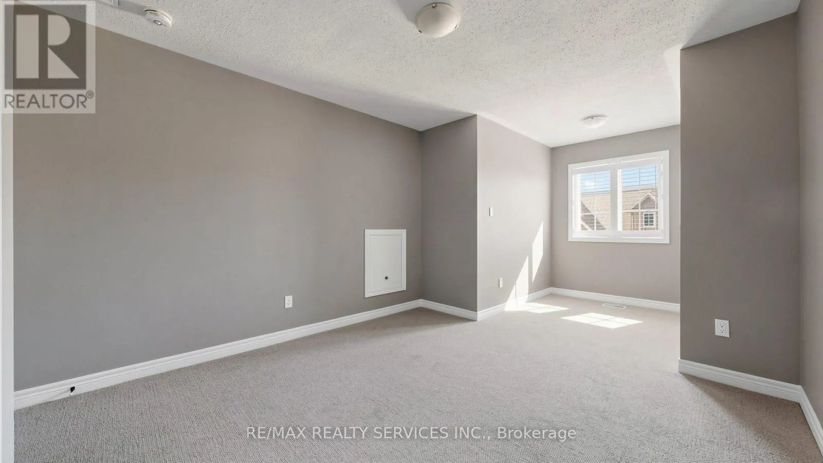 4 - 35 LOBELIA STREET