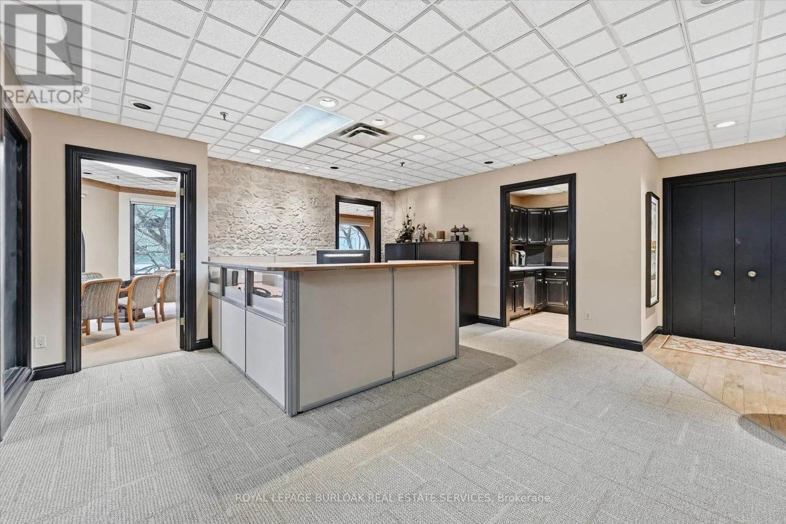 201N - 1455 LAKESHORE ROAD