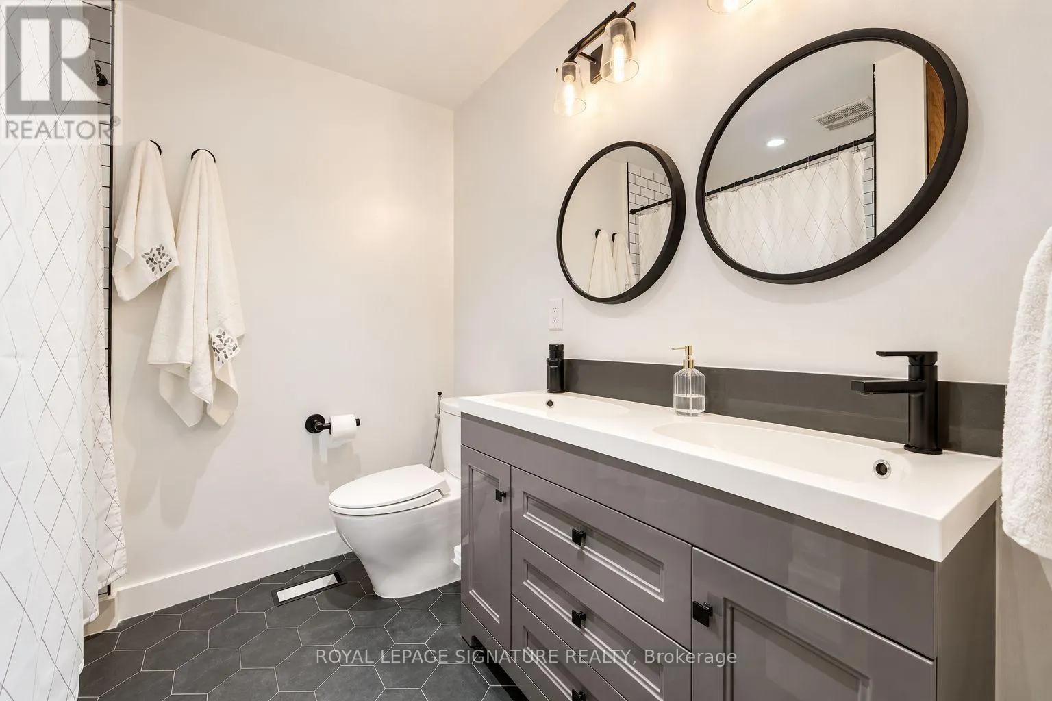 2344 REDFERN ROAD