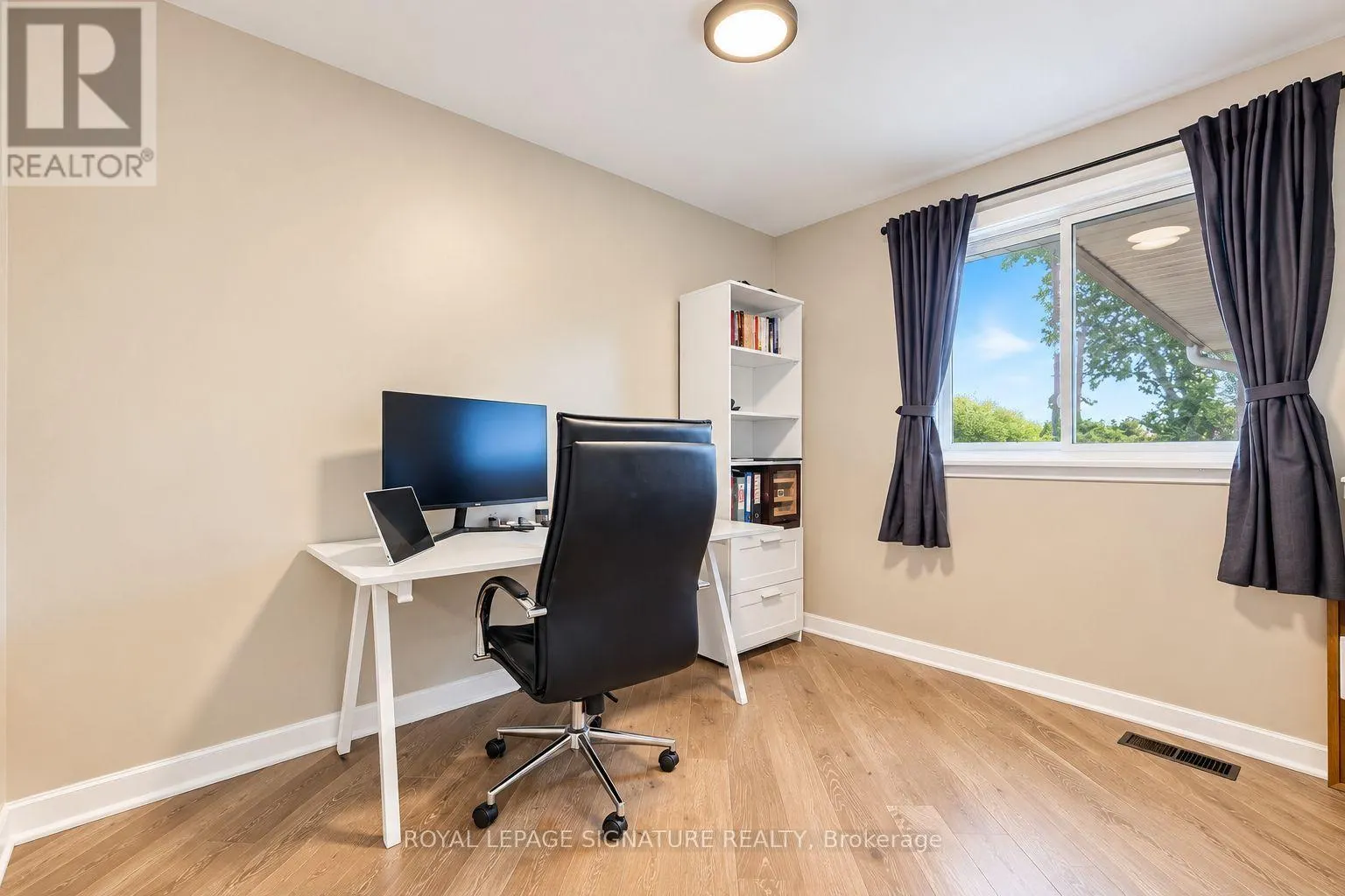 2344 REDFERN ROAD