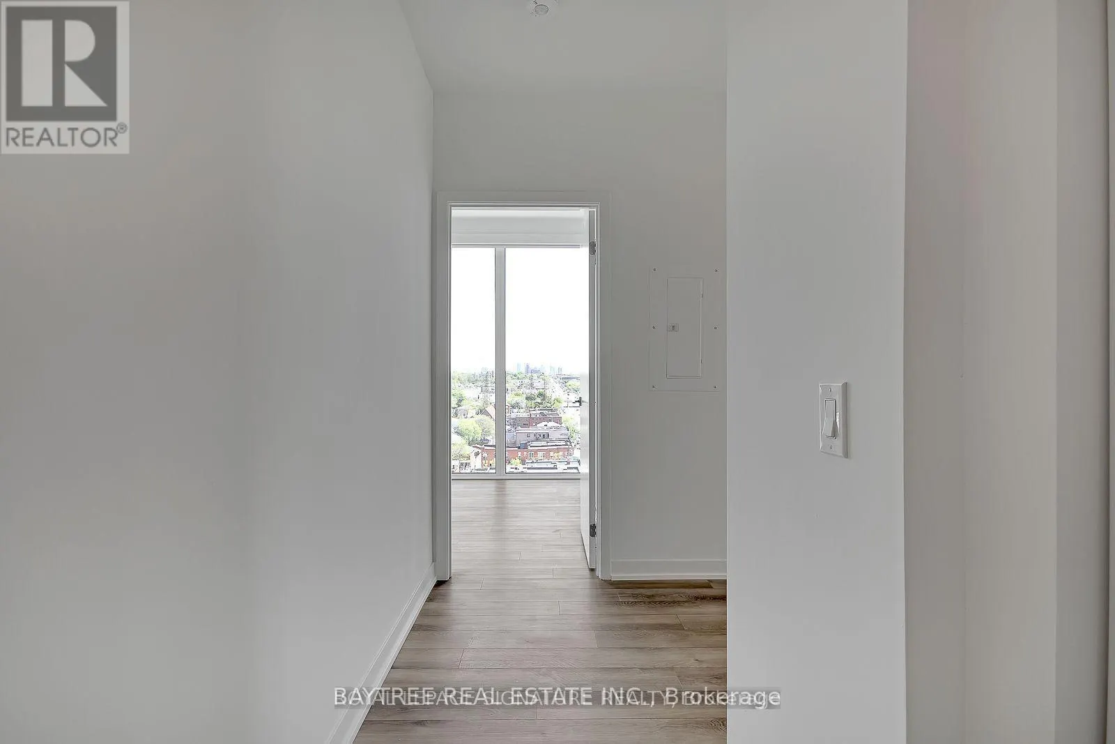 1003 - 1808 ST CLAIR AVENUE W