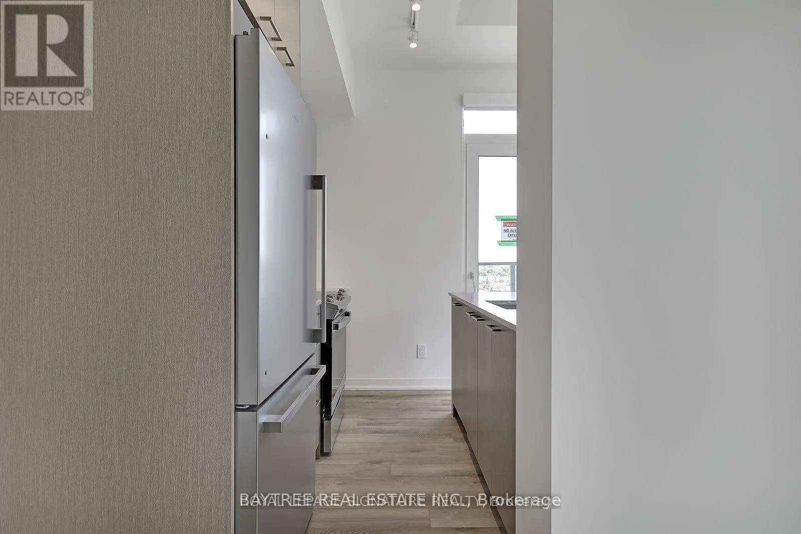 1003 - 1808 ST CLAIR AVENUE W