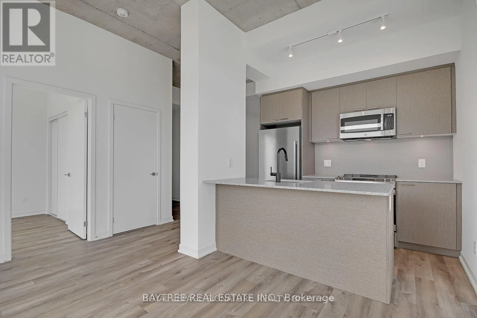 1003 - 1808 ST CLAIR AVENUE W