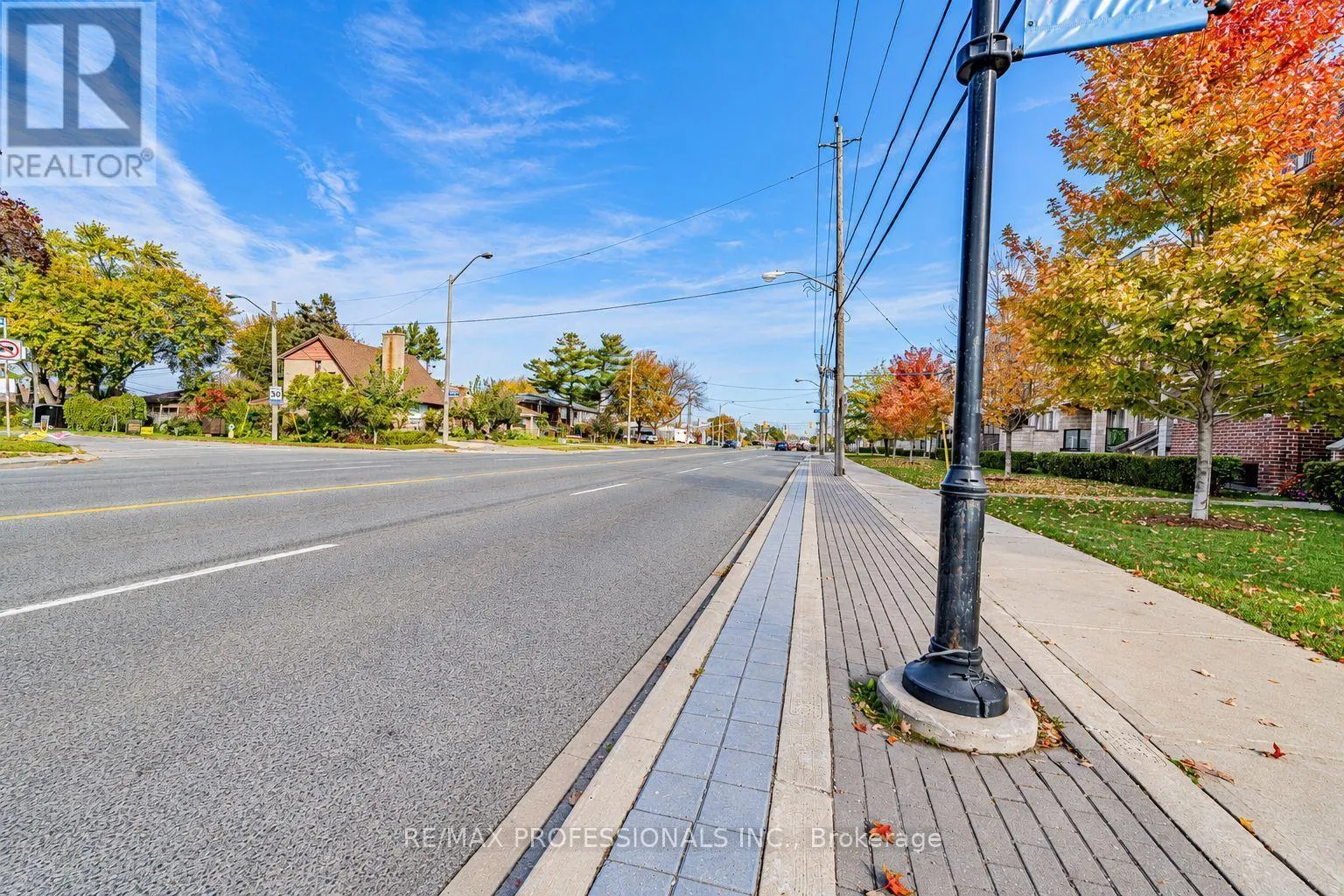 11 - 2335 SHEPPARD AVENUE W