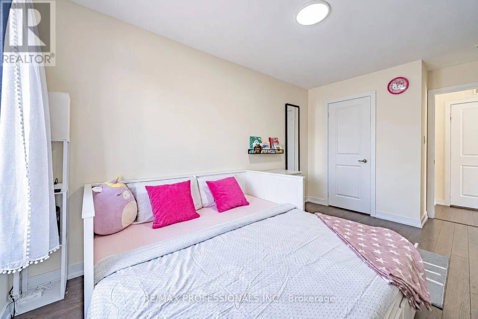 11 - 2335 SHEPPARD AVENUE W