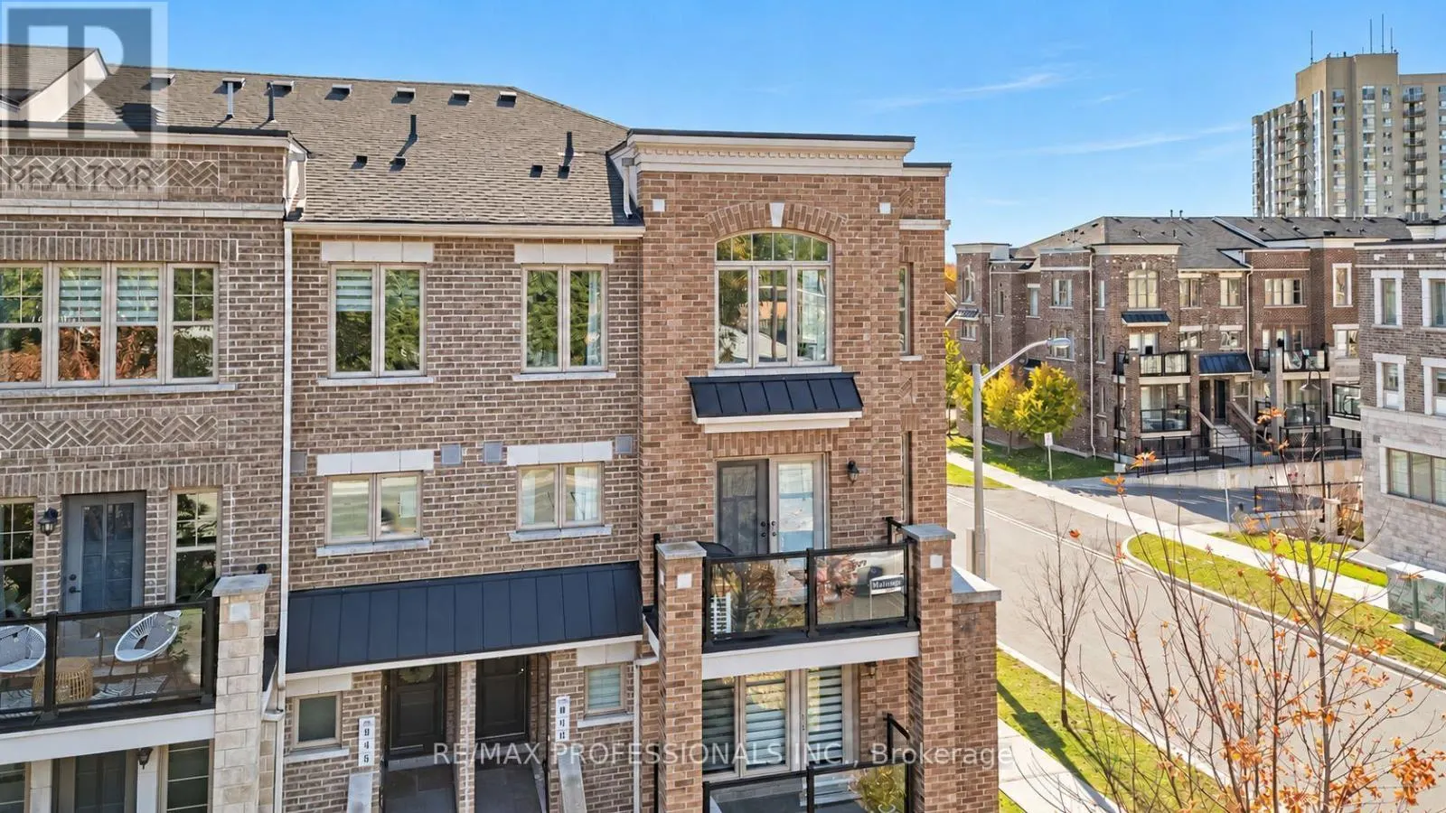 11 - 2335 SHEPPARD AVENUE W