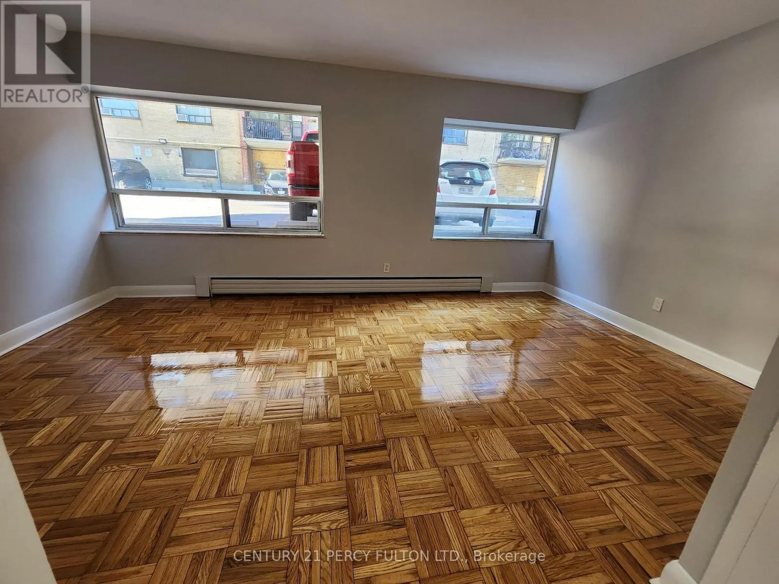 102 - 837 ROSELAWN AVENUE