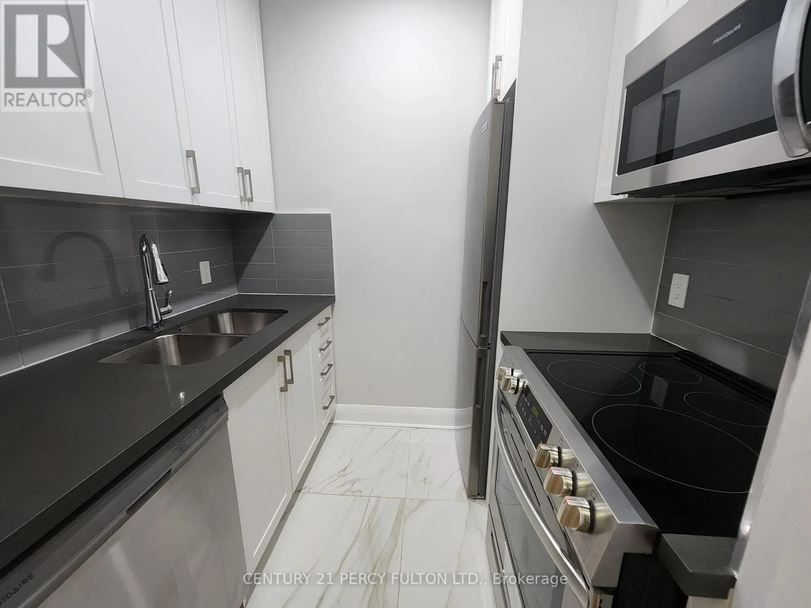 102 - 837 ROSELAWN AVENUE