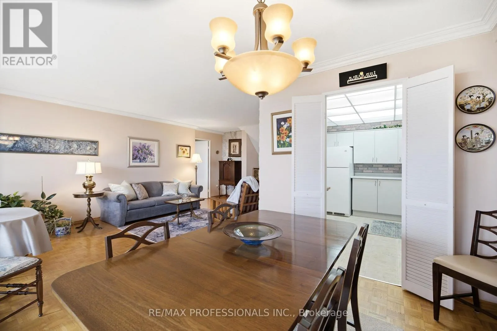 1208 - 11 WINCOTT DRIVE