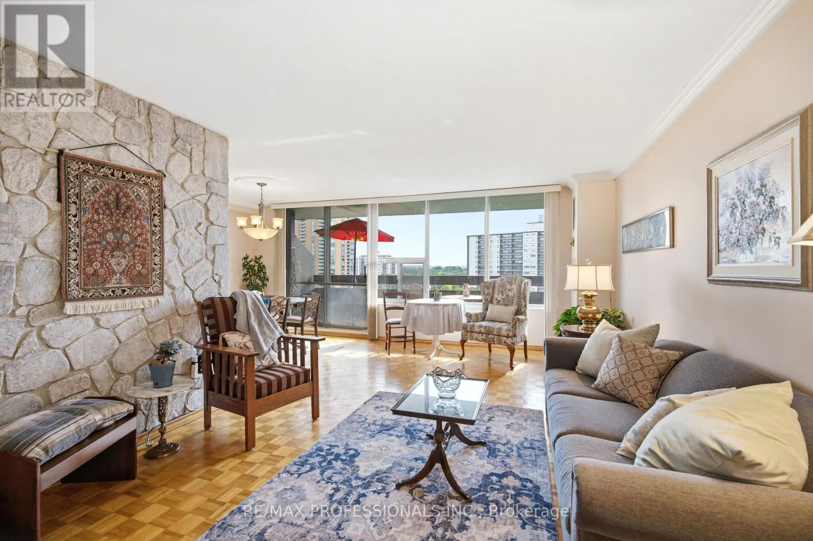 1208 - 11 WINCOTT DRIVE