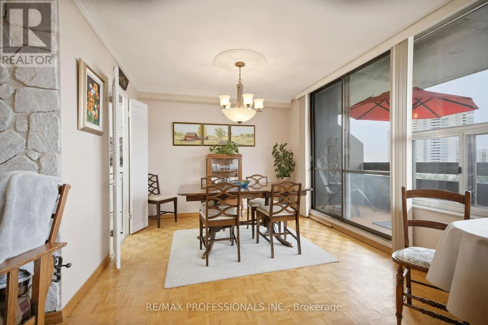 1208 - 11 WINCOTT DRIVE