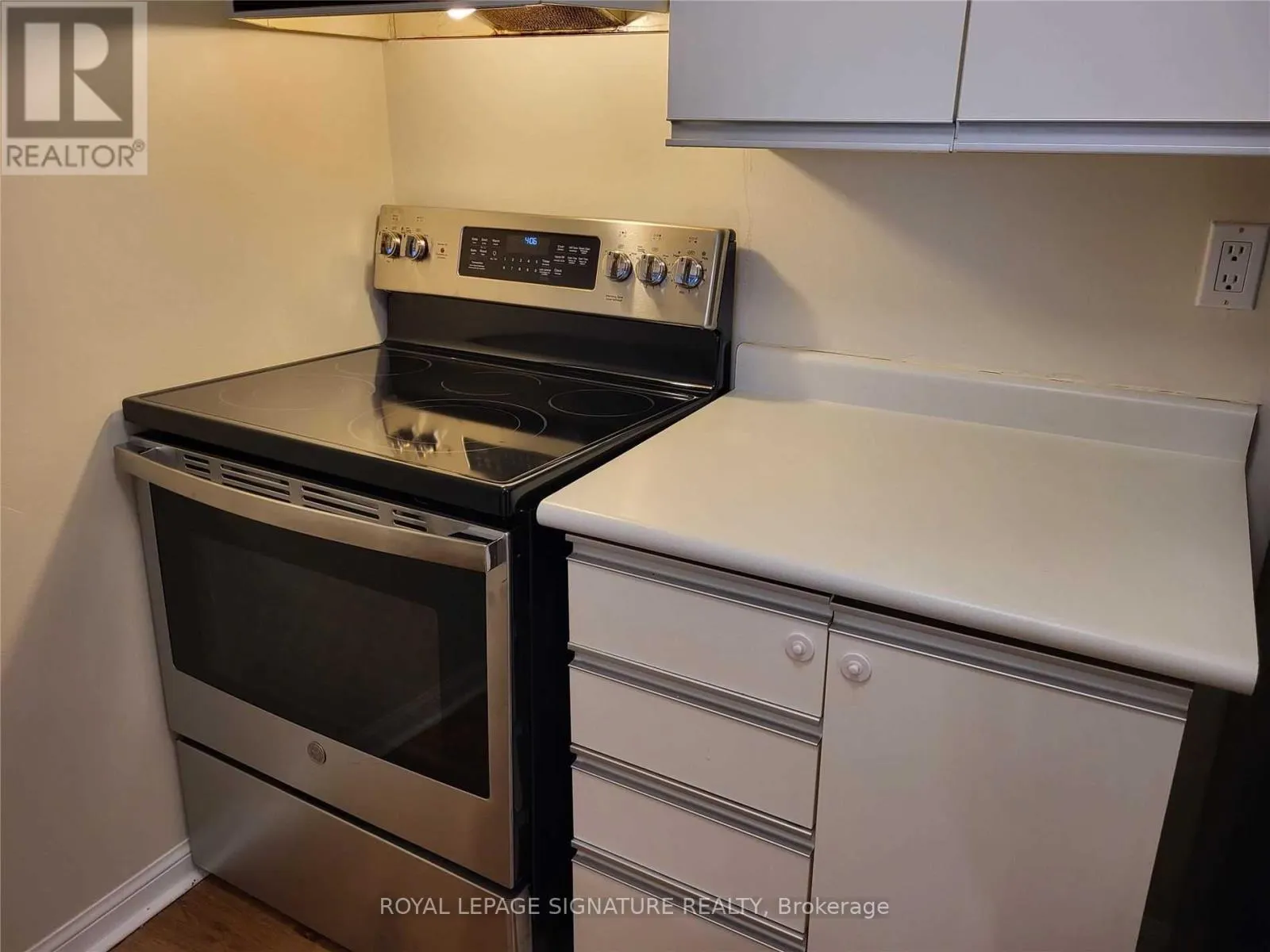 1207 - 1 HICKORY TREE ROAD