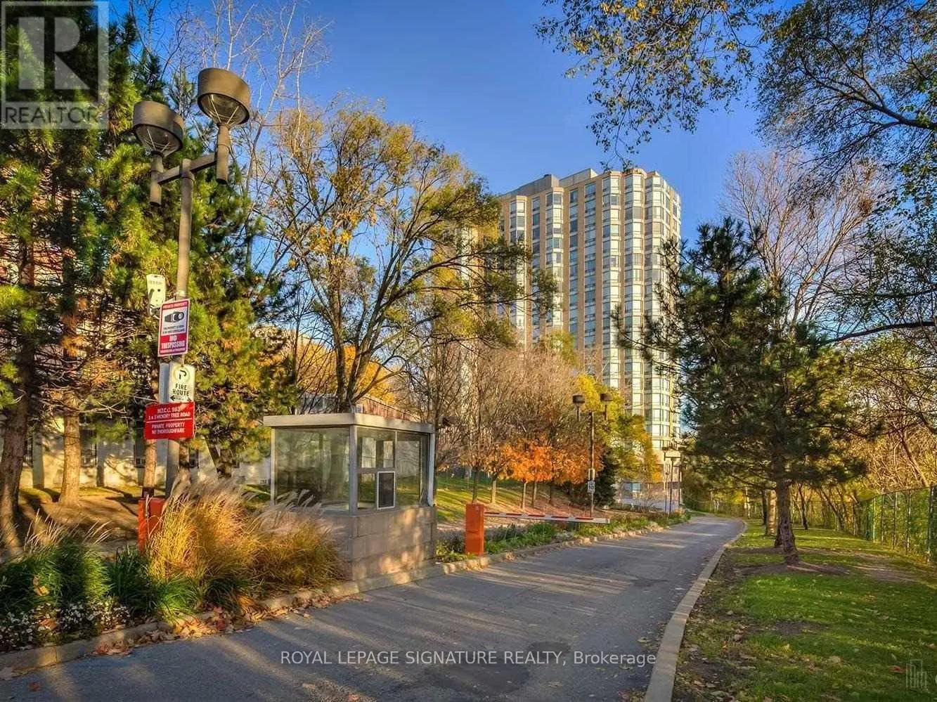 1207 - 1 HICKORY TREE ROAD
