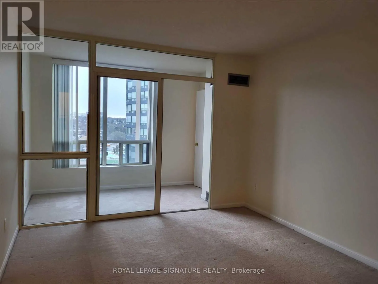 1207 - 1 HICKORY TREE ROAD