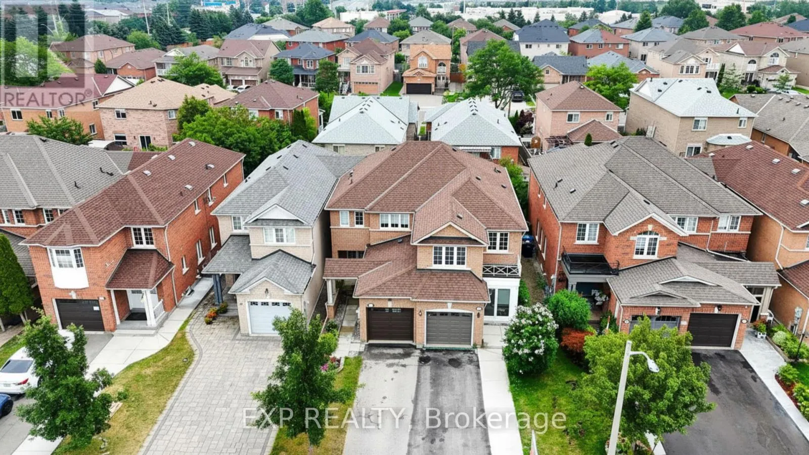 128 OLYMPIA CRESCENT