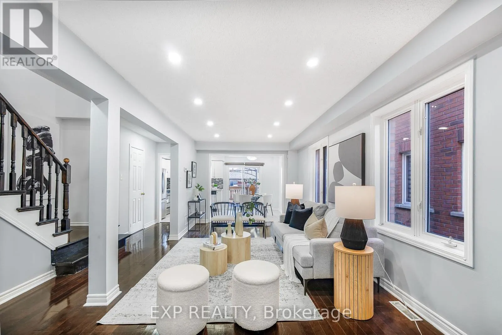 128 OLYMPIA CRESCENT