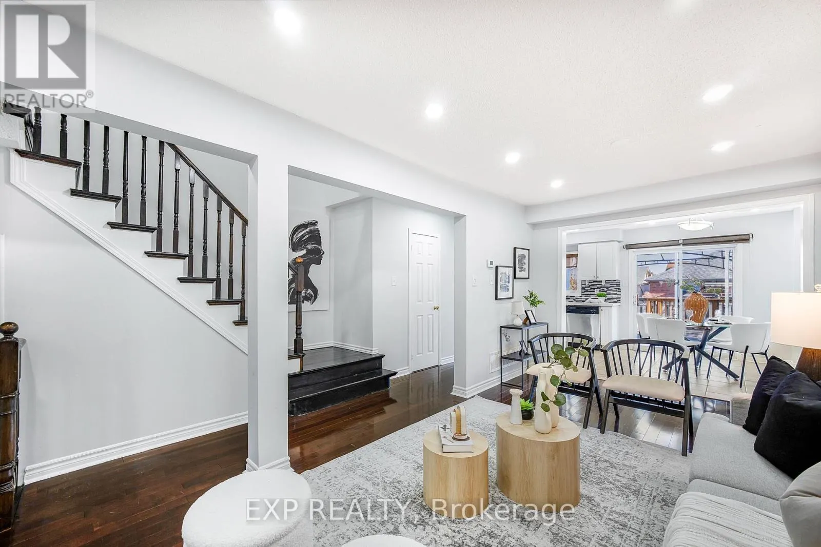 128 OLYMPIA CRESCENT