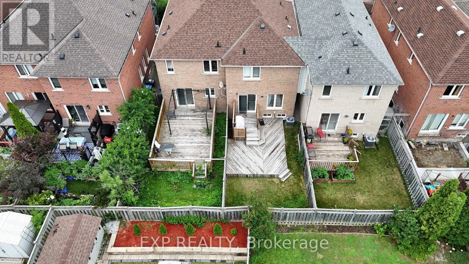 128 OLYMPIA CRESCENT