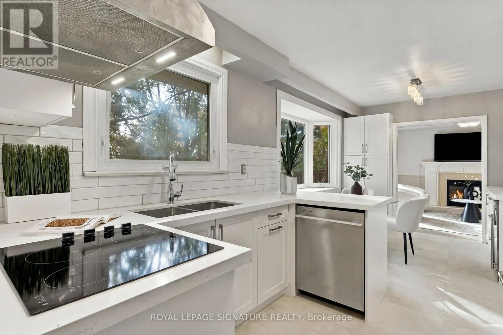 315 MARKLAND DRIVE