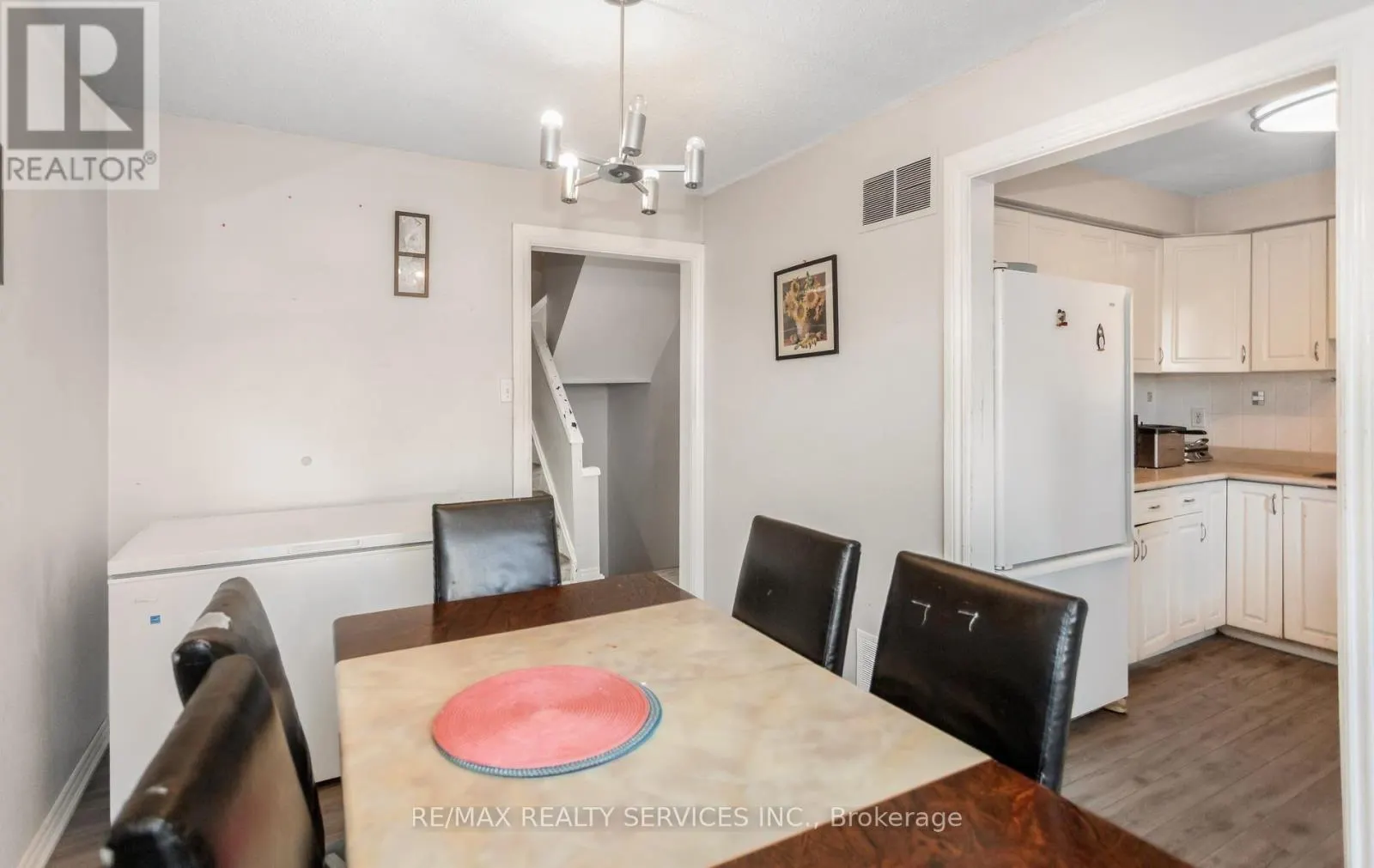 50 - 2605 WOODCHESTER DRIVE