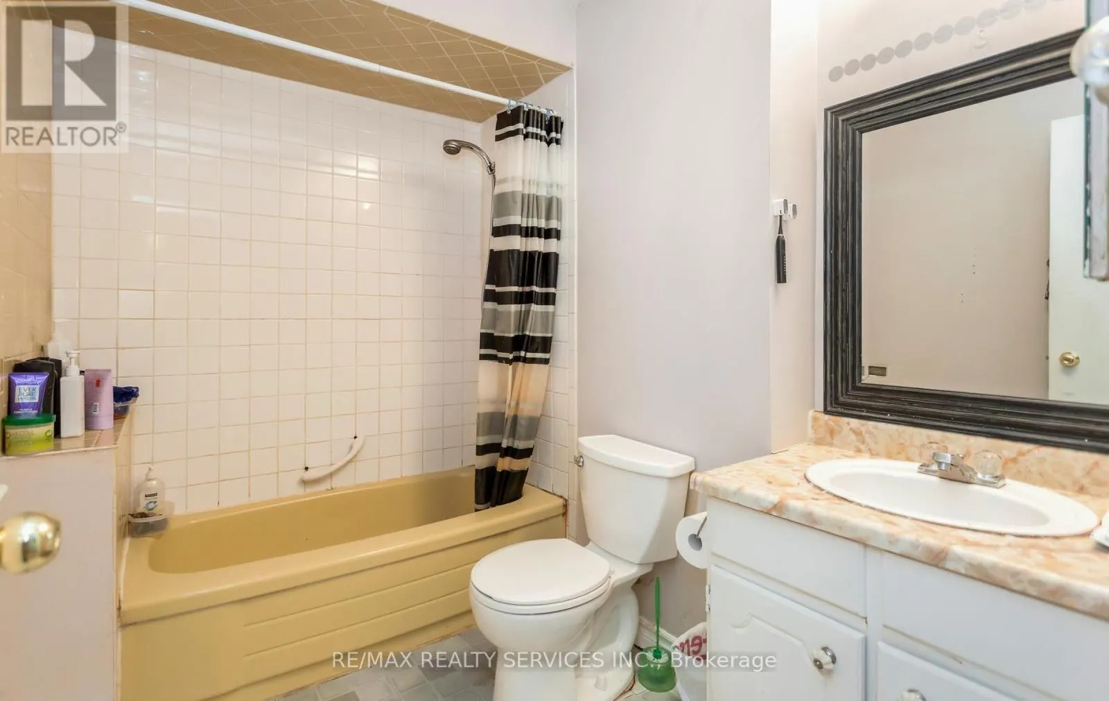 50 - 2605 WOODCHESTER DRIVE
