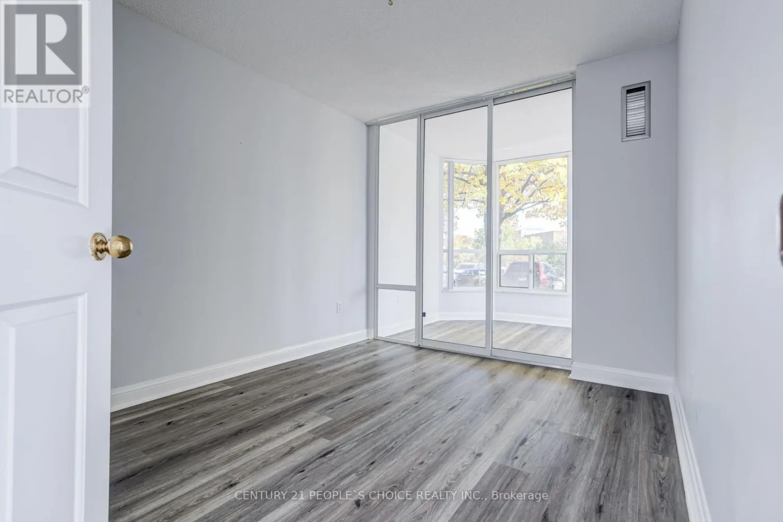 110 - 22 HANOVER ROAD