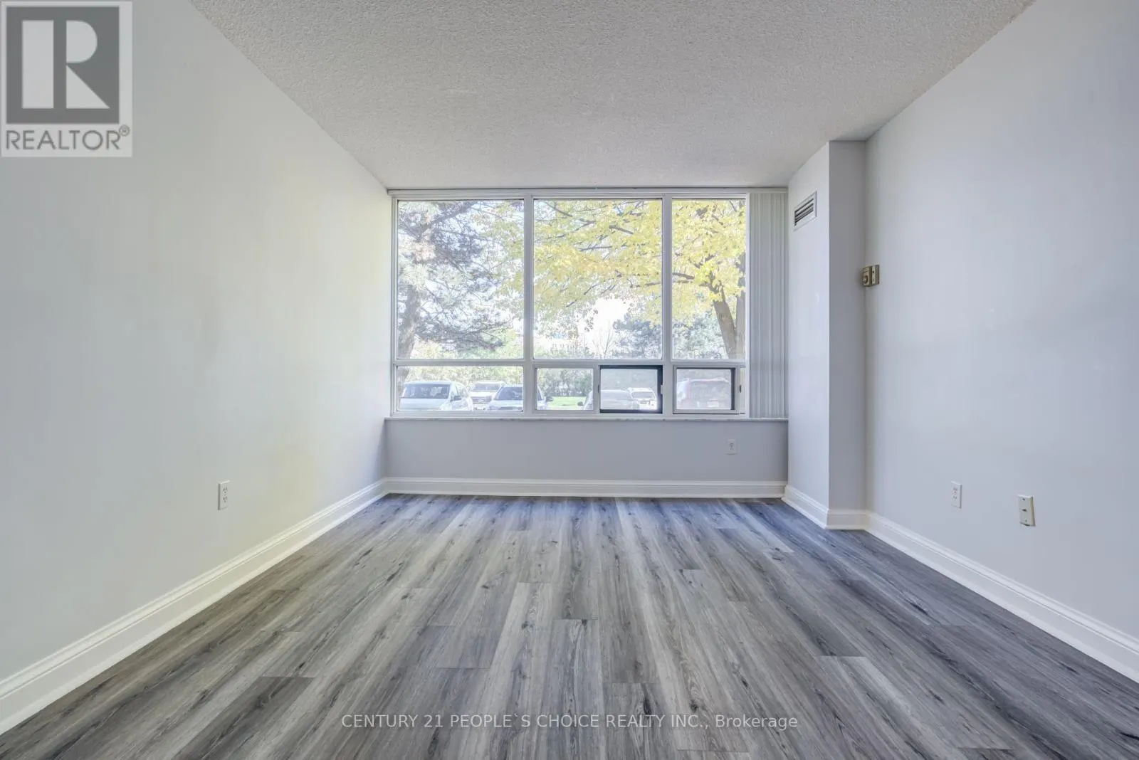 110 - 22 HANOVER ROAD