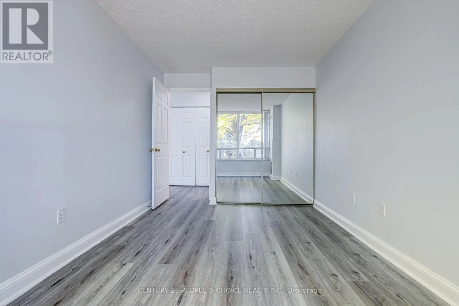 110 - 22 HANOVER ROAD