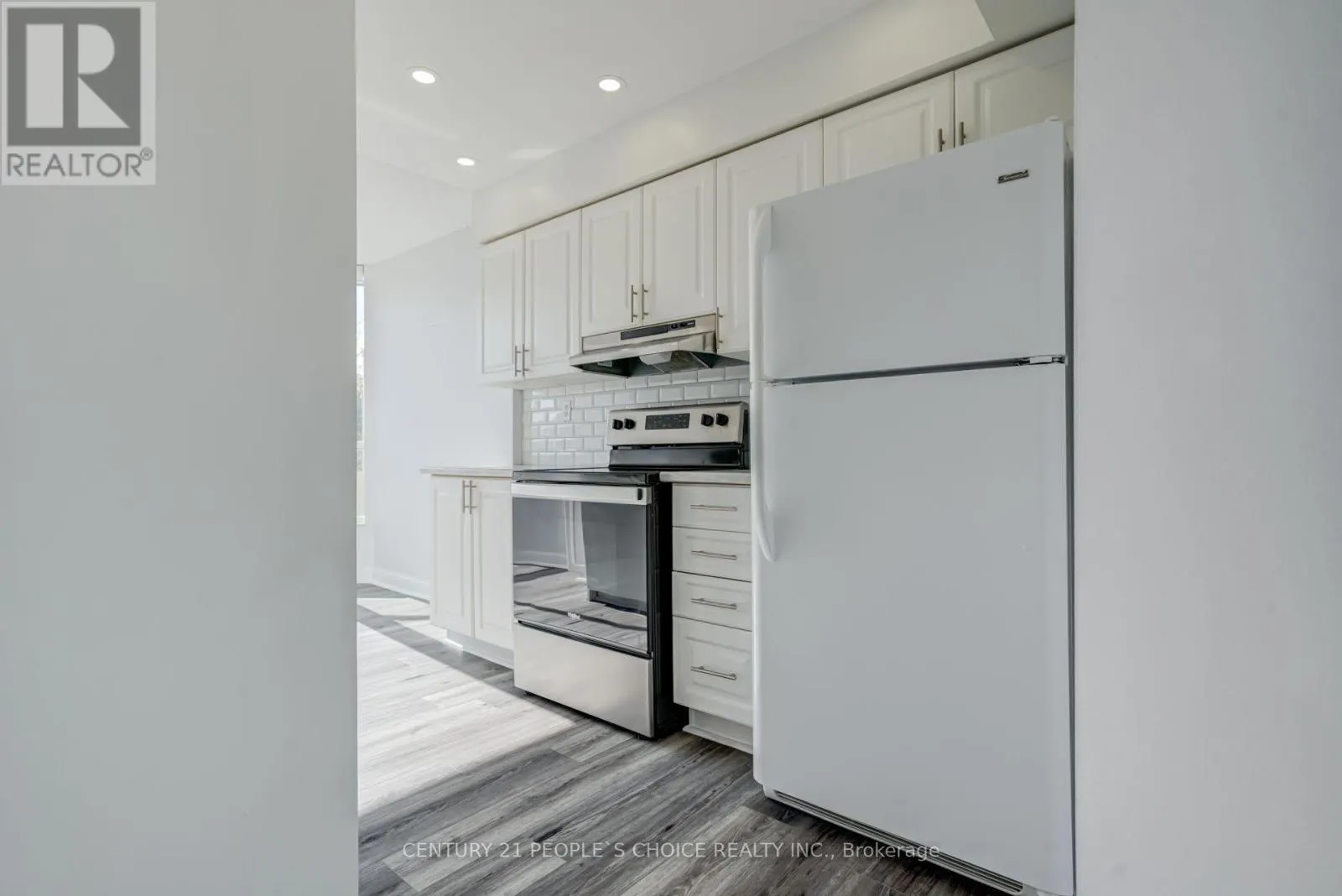 110 - 22 HANOVER ROAD