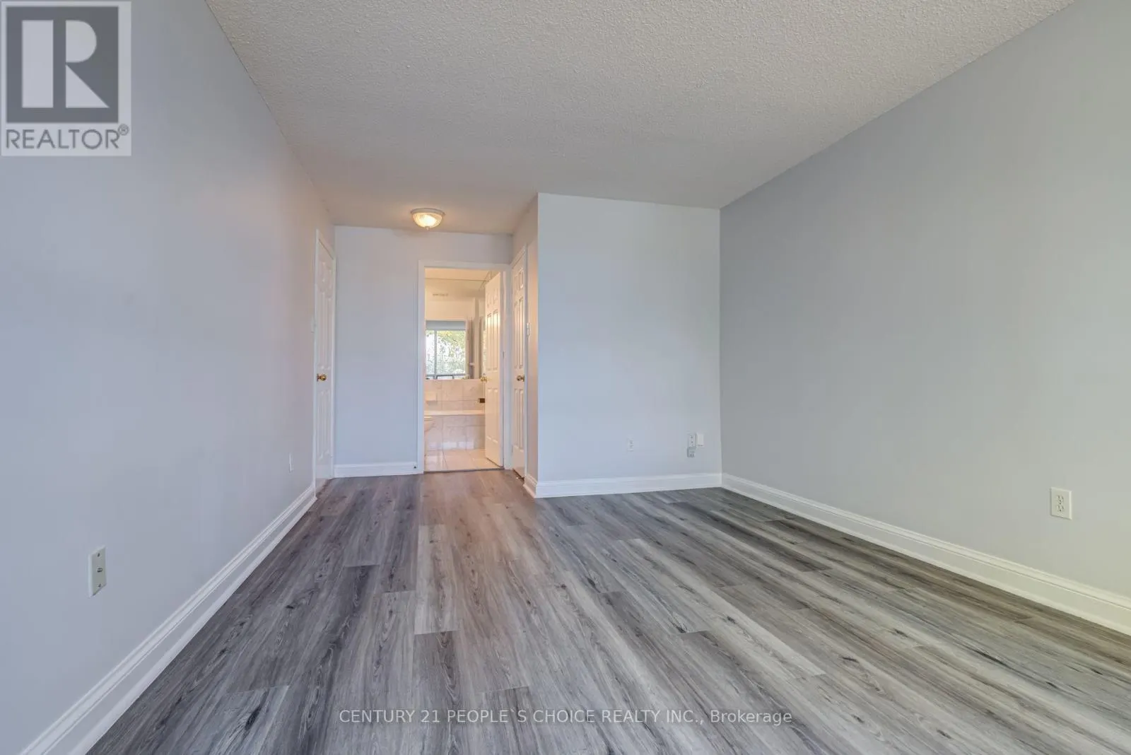 110 - 22 HANOVER ROAD