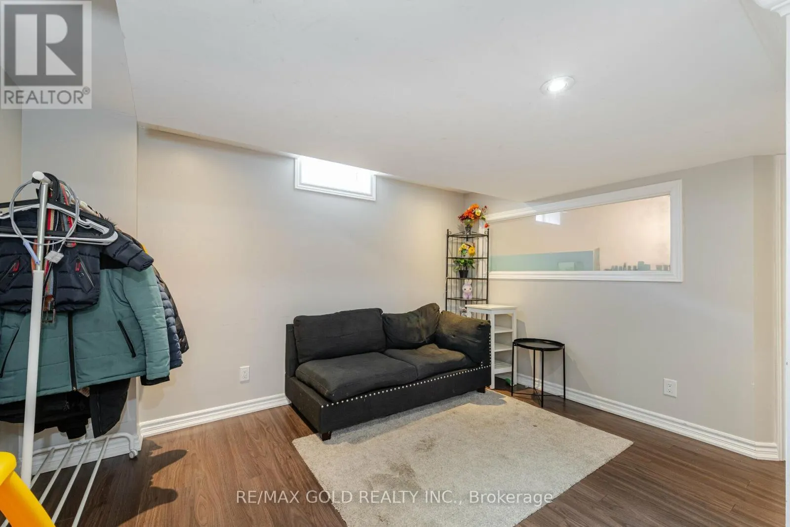 BSMT - 27 TREEGROVE CRESCENT