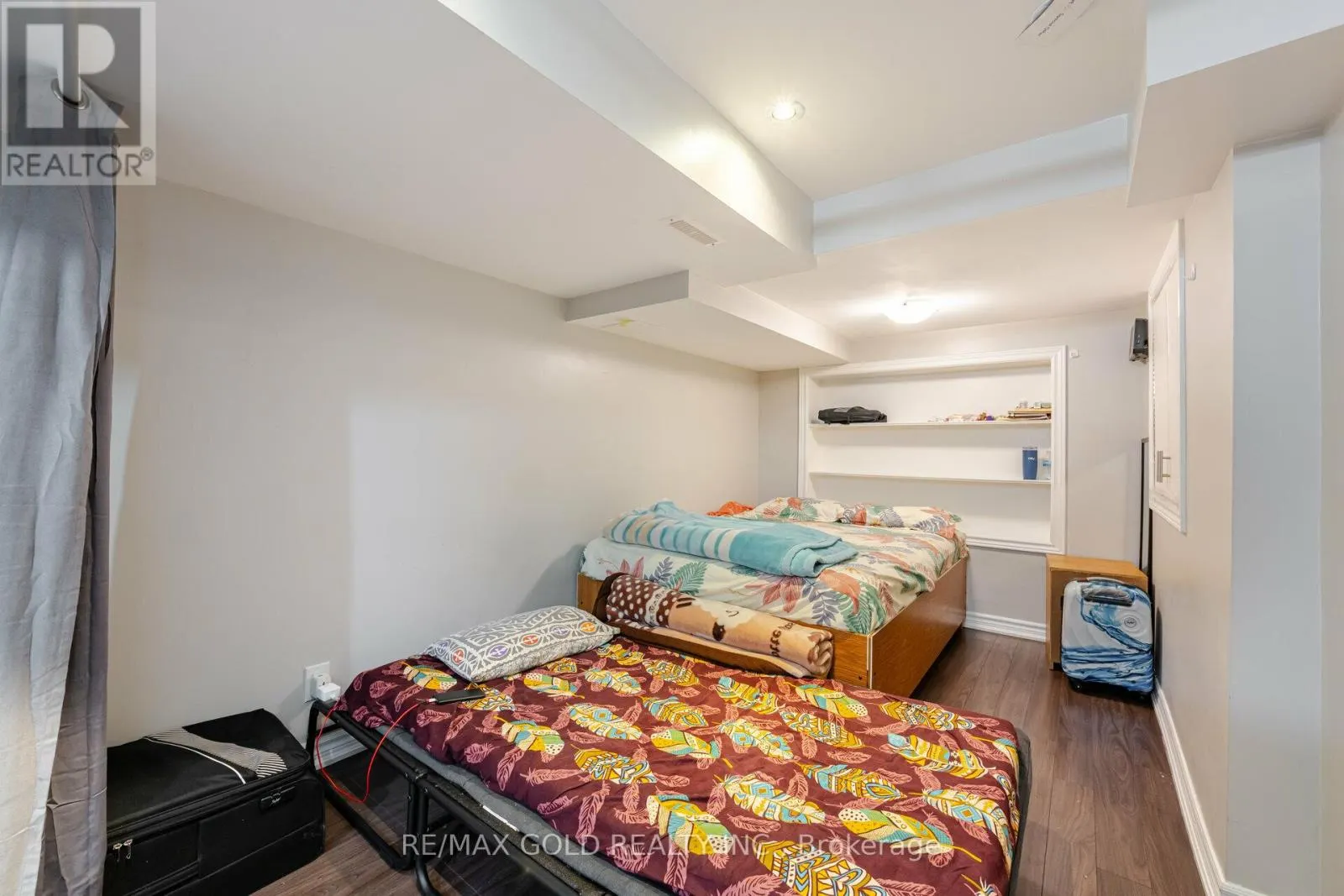 BSMT - 27 TREEGROVE CRESCENT