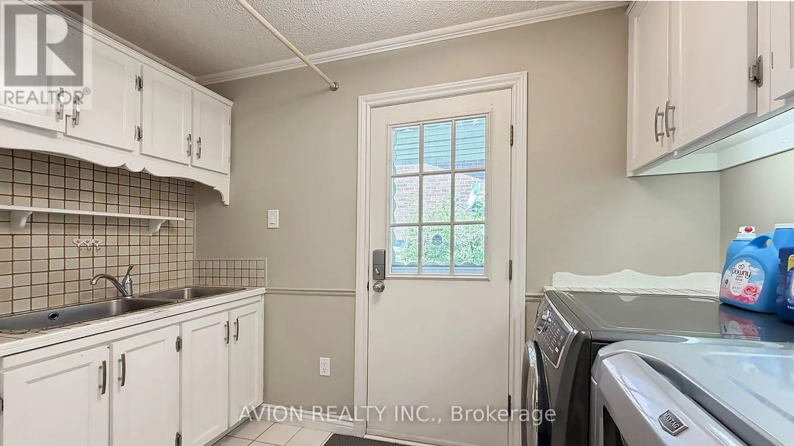 1413 HARMSWORTH SQUARE
