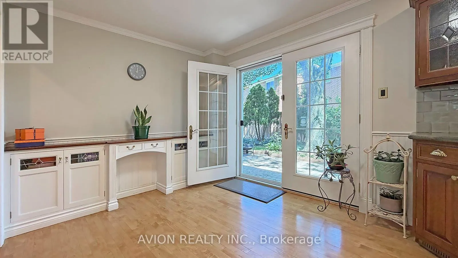 1413 HARMSWORTH SQUARE