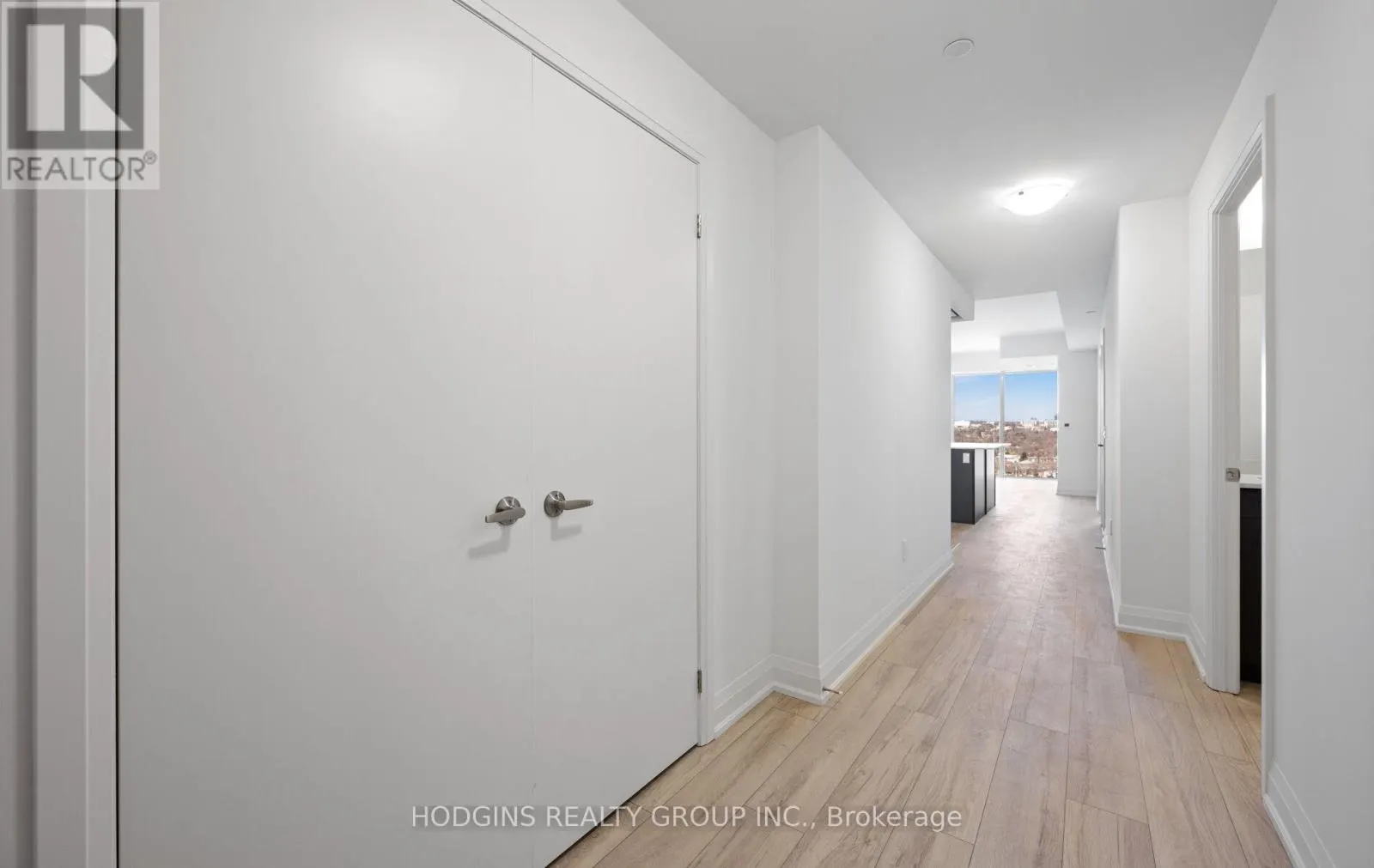812 - 1035 SOUTHDOWN ROAD