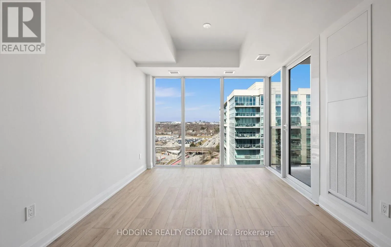 812 - 1035 SOUTHDOWN ROAD