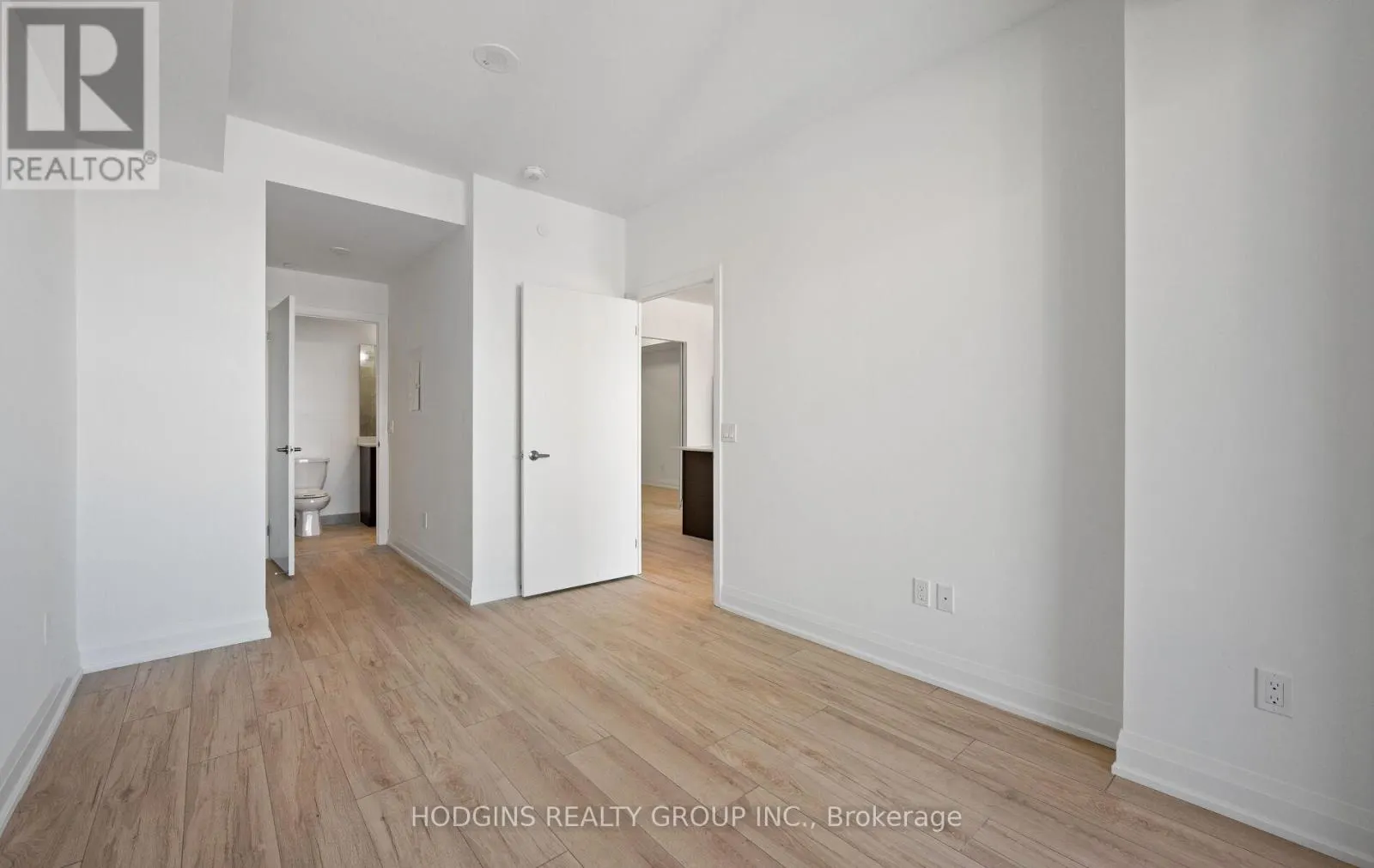 812 - 1035 SOUTHDOWN ROAD