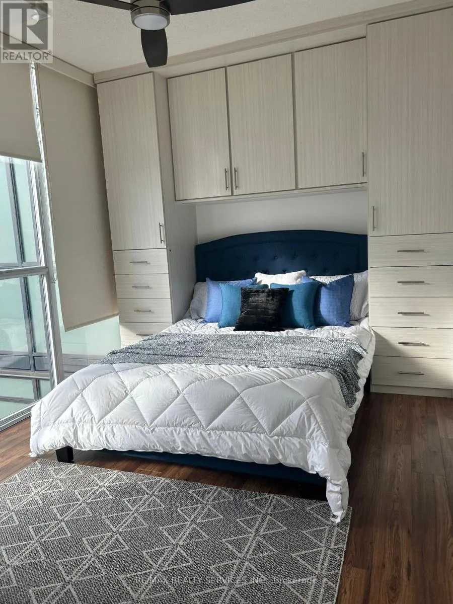 2206 - 4065 BRICKSTONE MEWS