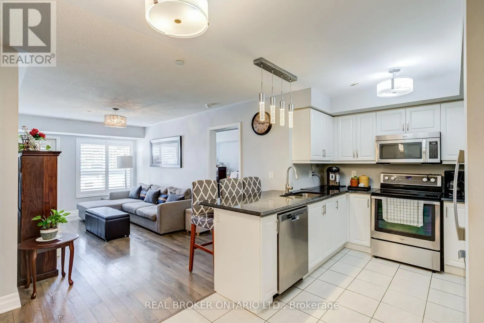 1045 NADALIN HEIGHTS