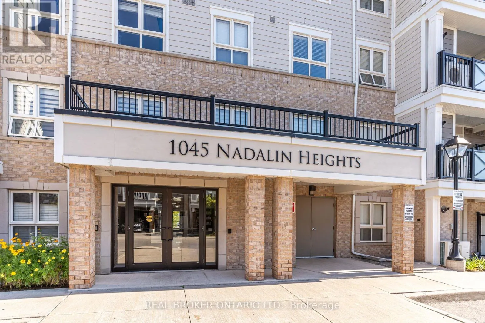1045 NADALIN HEIGHTS