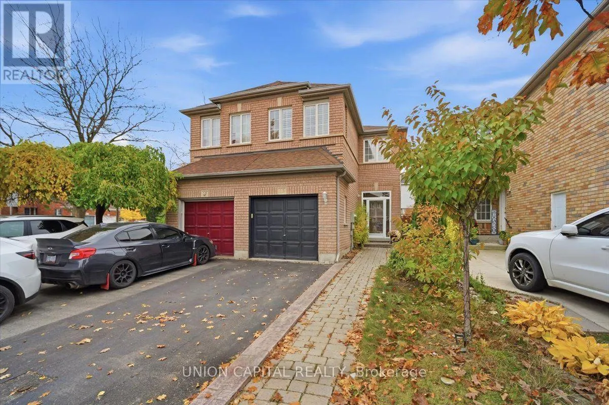 15 HACKBERRY GATE