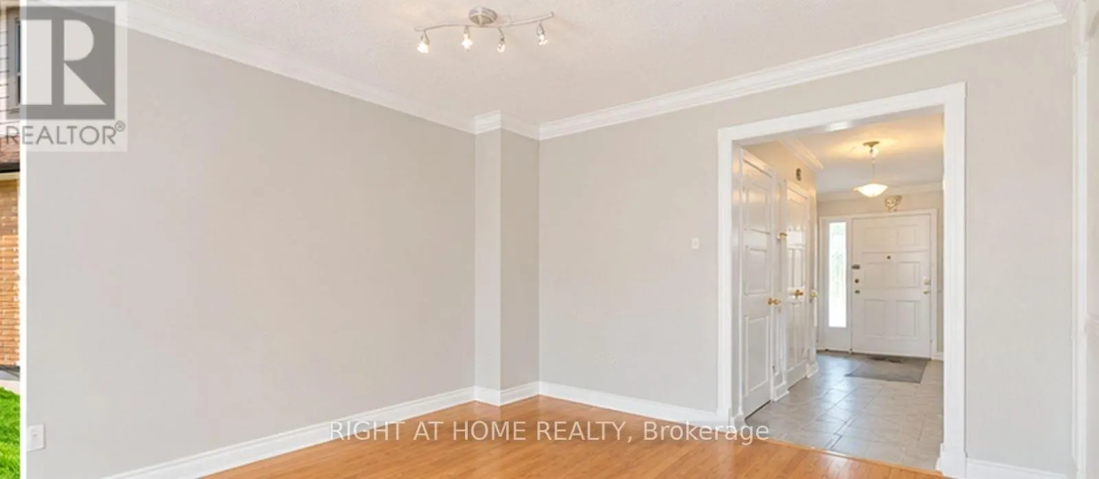 17 - 7475 GOREWAY DRIVE