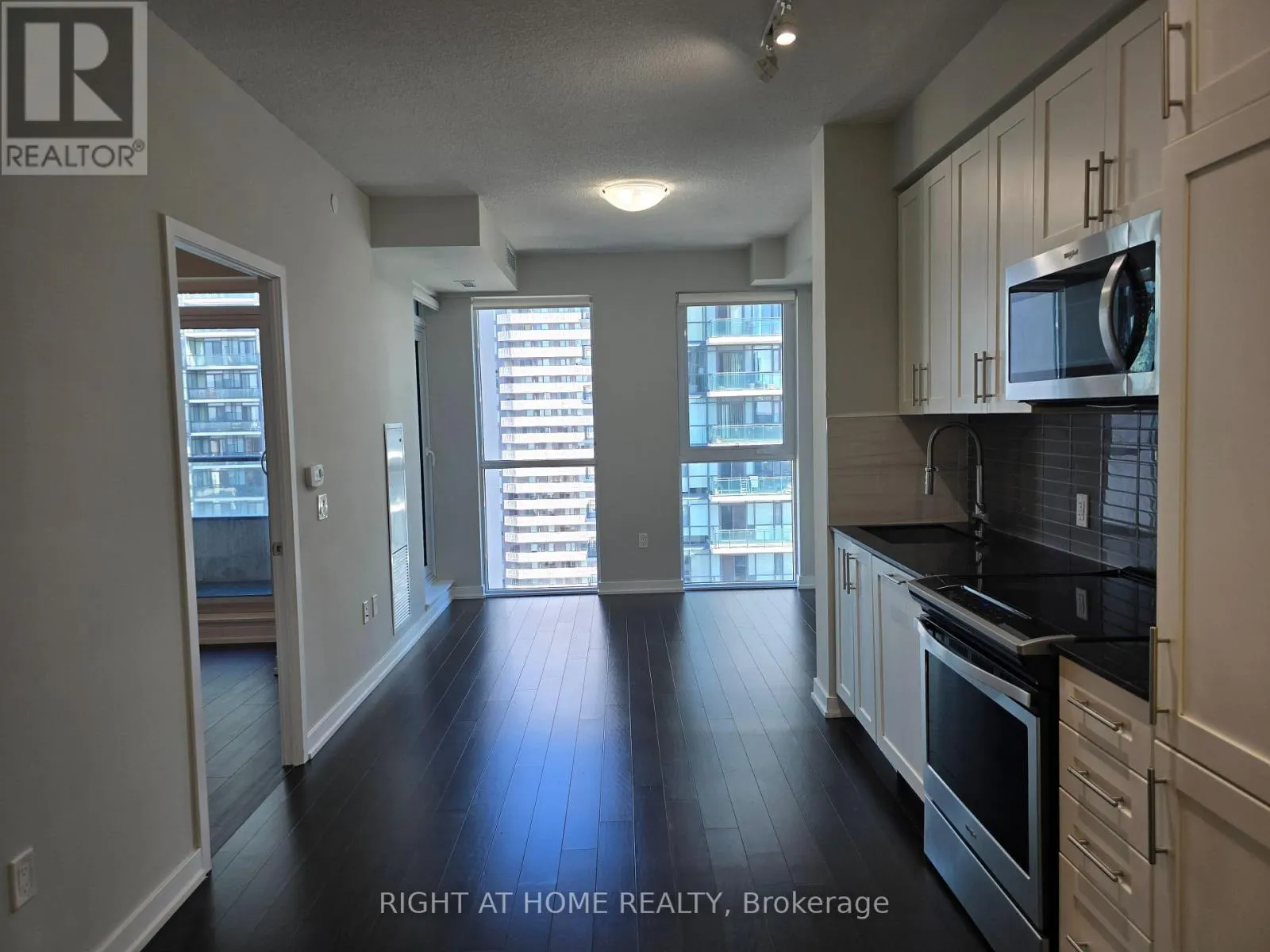 3116 - 4055 PARKSIDE VILLAGE DRIVE