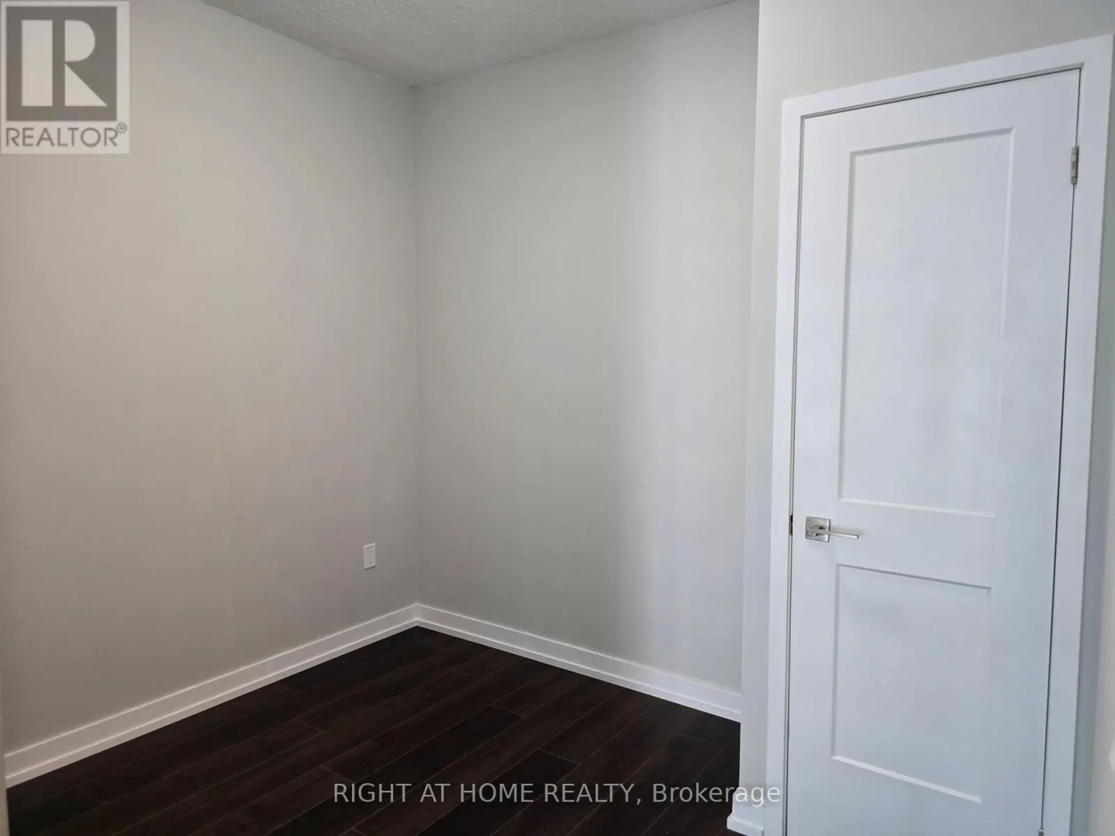 3116 - 4055 PARKSIDE VILLAGE DRIVE